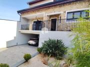 Casa à venda no bairro Jardim Nova Europa em Campinas