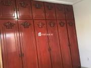 Casa a venda no bairro Jardim PetrÃ³polis