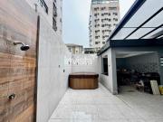 Casa à venda no bairro Ponta da Praia