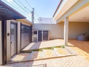 Casa à venda no Bairro Presidente Médici em Itu, com...