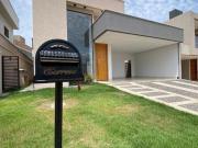 Casa à venda no bairro Jardins Bolonha Senador Canedo/GO