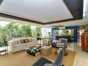 Casa à Venda no Brooklin 367m², 3 Dormitórios e 4 Vagas