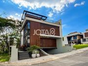 Casa à venda no Campo Comprido