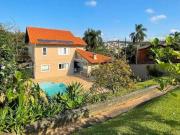 Casa à venda no Cond. Beverly Hills Granja Viana