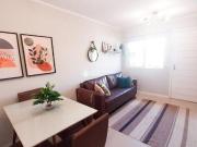 Casa em condomínio fechado com 2 dormitórios, área...