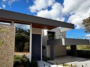 Casa a venda no Condomínio Aruã Brisas