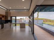 Casa à venda no Condomínio Campos de Santo Antônio II em...