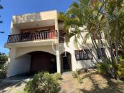 Casa à venda no Condomínio Campos de Santo Antônio –...