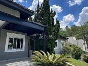 Casa à venda no Condomínio Chácara dos Lagos na Granja Viana