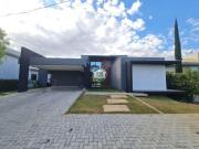 Casa à venda no Condomínio Champagne Tênis Residence...