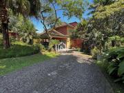 Casa à venda na Granja Viana II