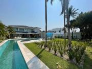 Casa à Venda no Condomínio Jardim Acapulco no Guarujá |...