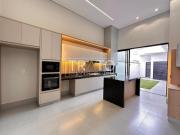 Casa à venda no Condomínio: Jardim dos Lírios