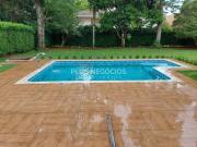 Casa a venda no condominio Lago Azul Golf Clube, Setor...