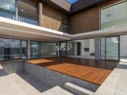 Casa à Venda no Condomínio Paysage Weekend | 4 Suí