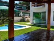 Casa A VENDA no Condomínio Pernambuco II em Guarujá