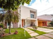 Casa à Venda no Condomínio Portal de Itaici Jardim...