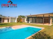 Casa a Venda no Condomínio Quinta da Baroneza em...