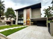 Casa à Venda no Condomínio Residencial Alphaville 2...