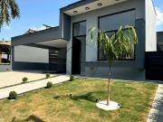 Casa à Venda no Condomínio Residencial Shambala II...