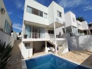 Casa a venda no condominio São Paulo II Granja Viana