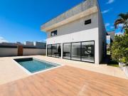 Casa à venda no Condomínio Shambala II em Atibaia