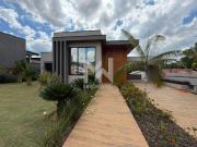 Casa à venda no Condomínio Terras de Santa Teresa em...