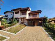 Casa à venda no condomínio Terras do Caribe com 5 quartos