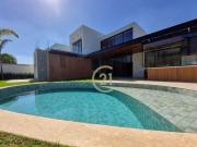 Casa/sobrado à venda no Condomínio Villa dos Pinheiros...