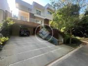 Casa á venda no Condomínio Villaggio Capriccio em...