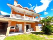 Casa a venda no Condomínio Villas Resort em Xangri La...