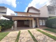 Casa à venda no Condominio Vivenda das Quaresmeiras em...