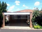 Casa à Venda no Garden Village com 03 dormitórios