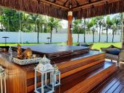 Casa a venda no Guarujá no Condomínio Jardim Acapulco