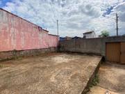 Casa à Venda no Jardim Aquários – 2 Quartos, Quintal e...