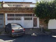 Casa à venda no Jardim Pinheiros