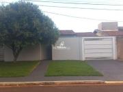 Casa à venda no Jardim Ubiratan em Dourados/MS