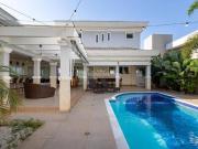 Casa à Venda ou Locação no Mont Blanc Residence Campinas...