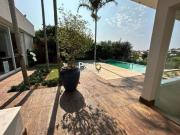 Casa à venda no Parque das Araucárias, com 4 suítes, com...