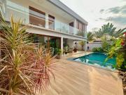 Casa à Venda no Pernambuco II em Guarujá | Alfa Imóveis...