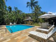 Casa à Venda no Pernambuco II em Guarujá | Alfa Imóveis...