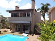 Casa Condomínio São Paulo II na Granja Viana