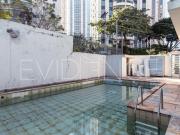Casa à Venda no Tatuapé com Piscina e Churrasqueira