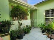 Casa a Venda no Veleiros com 3 Dormitórios e 2 Vagas de...