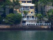 Casa à venda pé na água no residencial Península na...