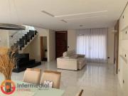 Casa à venda Portal das Estrelas com 396m²