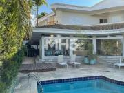 CASA À VENDA R$ 4.150.000,00 NO COND. ALPHAVILLE...