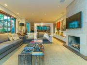 Casa à Venda Santo Amaro, 4 Quartos, 350 m² São Paulo