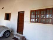 Casa à venda segura, espaçosa e com edícula completa...
