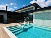 Casa com 4 quartos à venda, 272 m² por R$ 3.500.000...